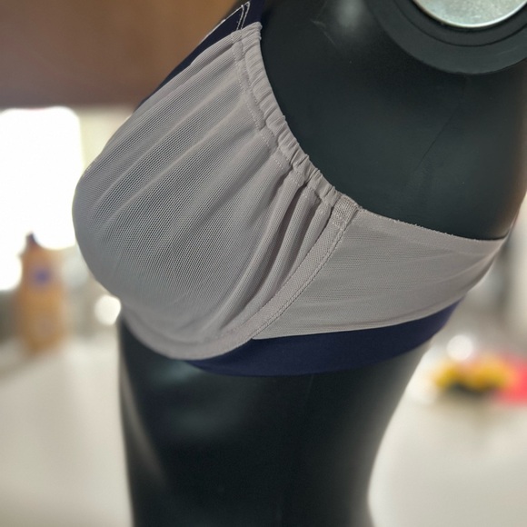 Victoria's Secret Gray and Navy Bra - Picture 2 of 8